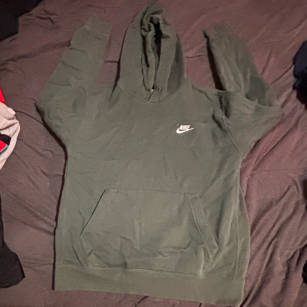 Nike Green Men's Sweater w/ matching shorts & pants